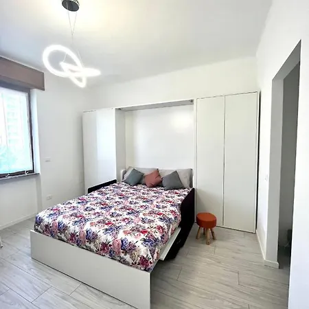 Marghespace Zona Stazione Centrale Con Letto Matrimoniale E Bagno Oda ve Kahvaltı *
