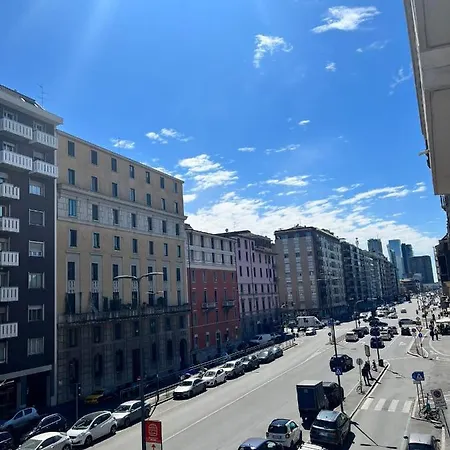 Oda ve Kahvaltı Marghespace Zona Stazione Centrale Con Letto Matrimoniale E Bagno Milano